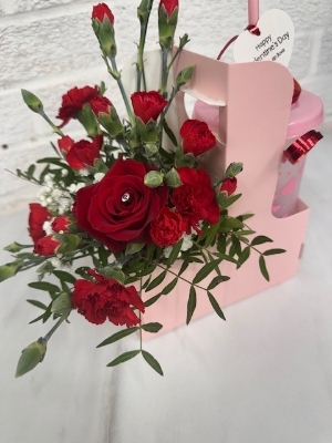 SMALL FLOWER ARRANGEMENT FOR VALENTINES DAY WITH A RED ROSE